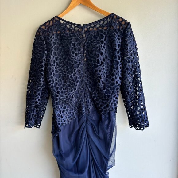 NWT Tadashi Shoji Formal Gown Size 6 Navy Blue Long Sleeve Floral Lace Bodice - Picture 9 of 16